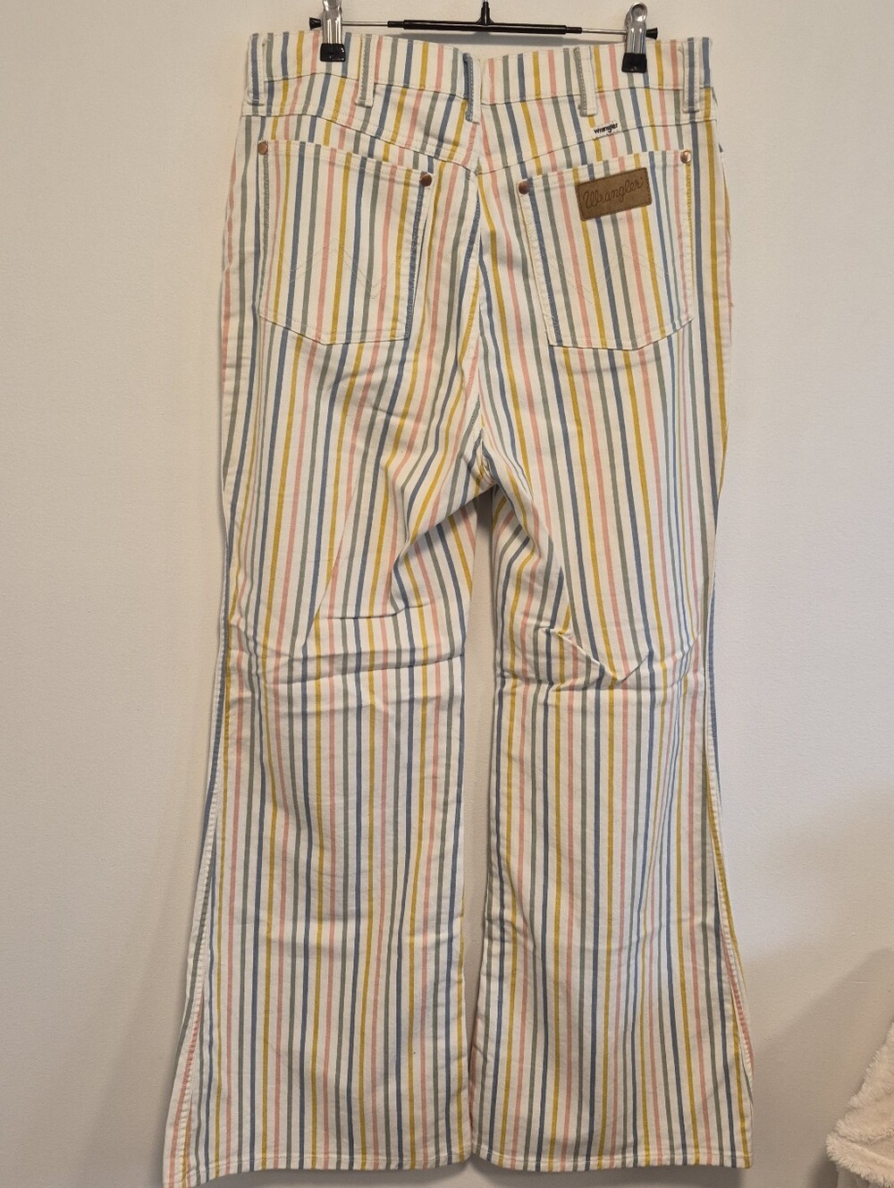 Wrangler Wanderer 622 High Rise Flare Jeans Sz 32x32 Pastel Rainbow Stripe Denim - Picture 9 of 14
